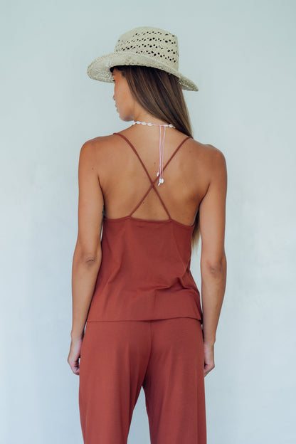 MANON Top court bretelles croisées, fendu devant